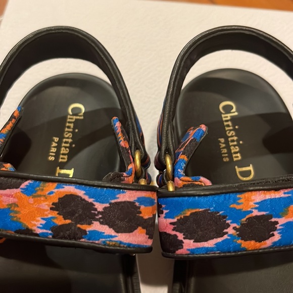 Dioract Sandals - Picture 4 of 13